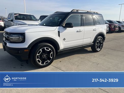 Used 2023 Ford Bronco Sport Outer Banks w/ Tech Package image 1