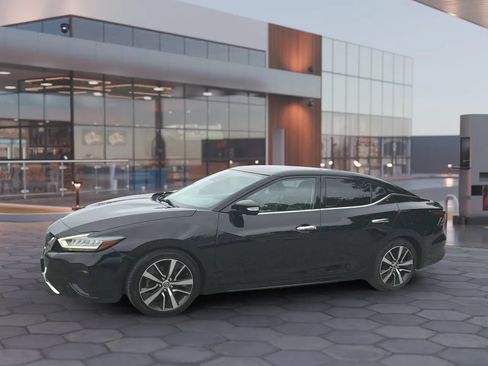 Used 2020 Nissan Maxima 3.5 SV w/ Floor Mat Group FWD image 2