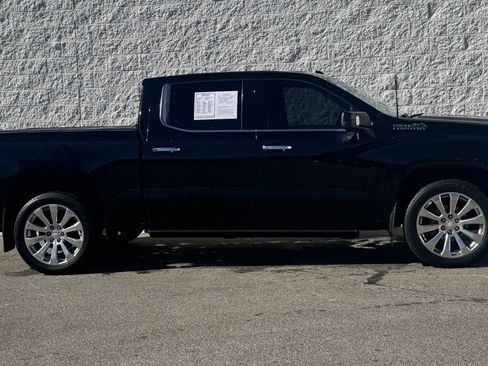 Used 2019 Chevrolet Silverado 1500 High Country image 14