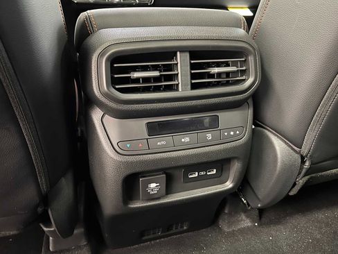 New 2025 Honda Pilot TrailSport image 30