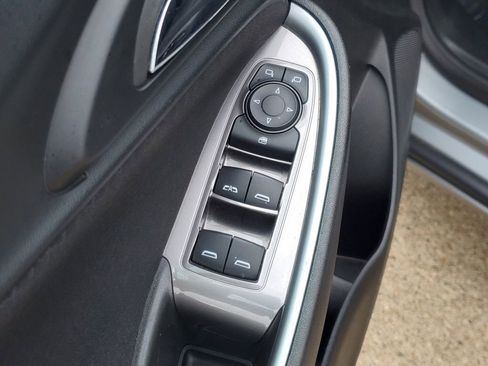 Used 2024 Chevrolet Malibu LT FWD image 17
