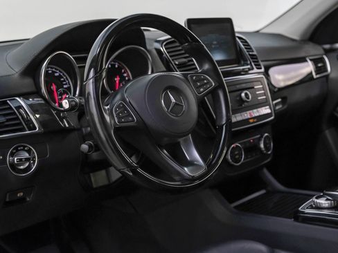 Used 2018 Mercedes-Benz GLS 550 GLS 550 4MATIC Sport Utility 4 w/ Driver Assistance Package image 9