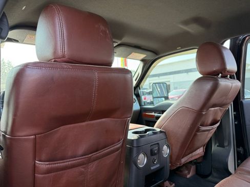 Used 2012 Ford F250 King Ranch w/ King Ranch w/Chrome Pkg AWD/4WD image 28