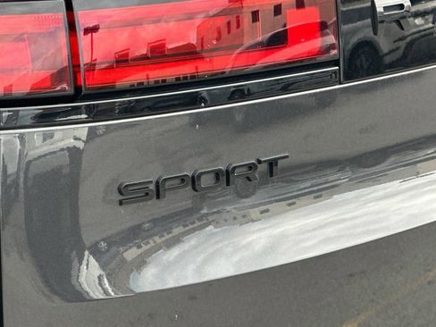 Used 2024 Land Rover Range Rover Sport Dynamic SE image 14