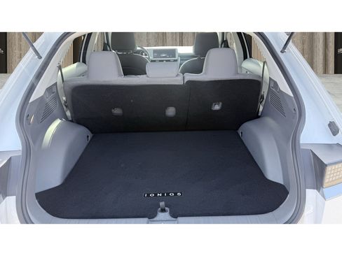 Used 2022 Hyundai Ioniq 5 SE AWD/4WD image 11