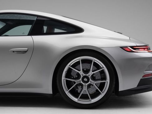 Used 2024 Porsche 911 GT3 RWD image 11