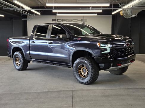 Used 2022 Chevrolet Silverado 1500 ZR2 w/ Technology Package image 26
