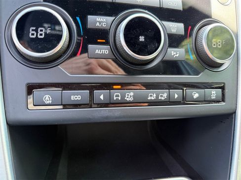 Used 2019 Land Rover Discovery Sport SE AWD/4WD image 32