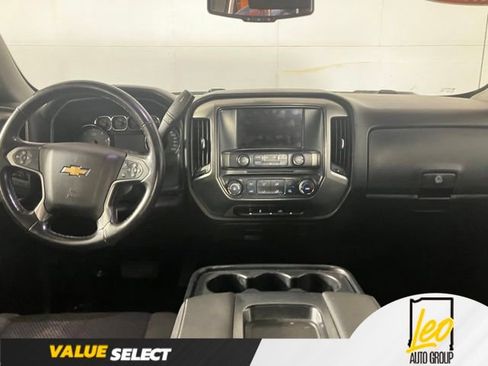 Used 2018 Chevrolet Silverado 1500 LT AWD/4WD image 18