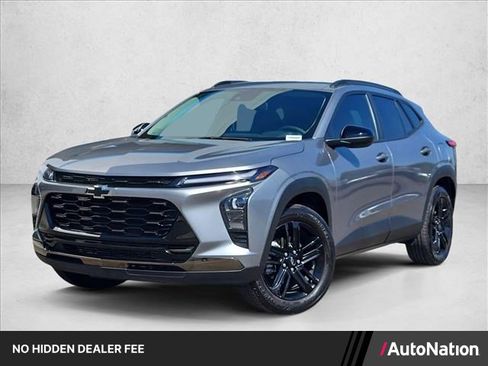 Certified 2025 Chevrolet Trax ACTIV w/ Driver Confidence Package FWD image 1