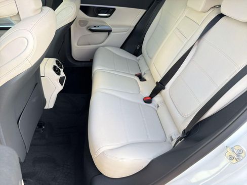 New 2026 Mercedes-Benz GLC 300 image 15