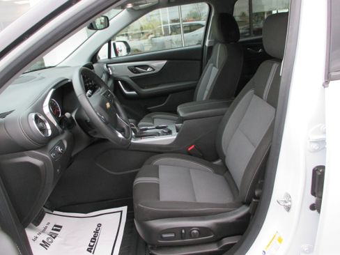 Used 2024 Chevrolet Blazer LT w/ Convenience Package FWD image 15