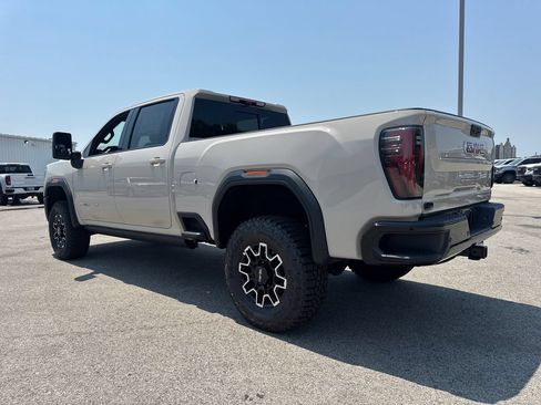 New 2026 GMC Sierra 2500 AT4X AWD/4WD image 4
