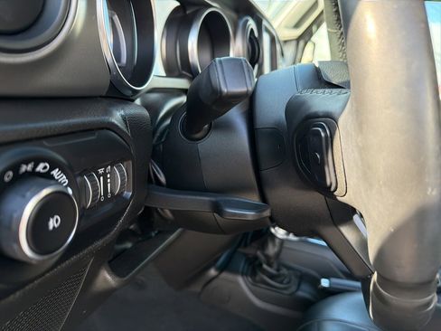 Used 2022 Jeep Wrangler Unlimited Sport w/ Sun And Sound Package image 45