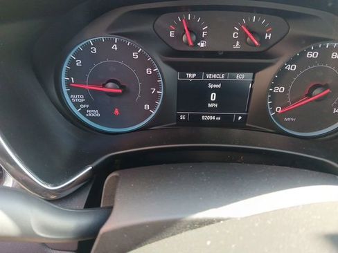 Used 2018 Chevrolet Equinox LT image 12