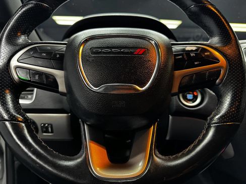 Used 2020 Dodge Durango SXT image 21