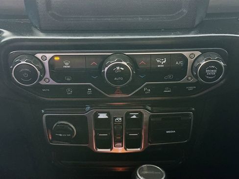 Used 2020 Jeep Gladiator Sport w/ Quick Order Package 24S image 18