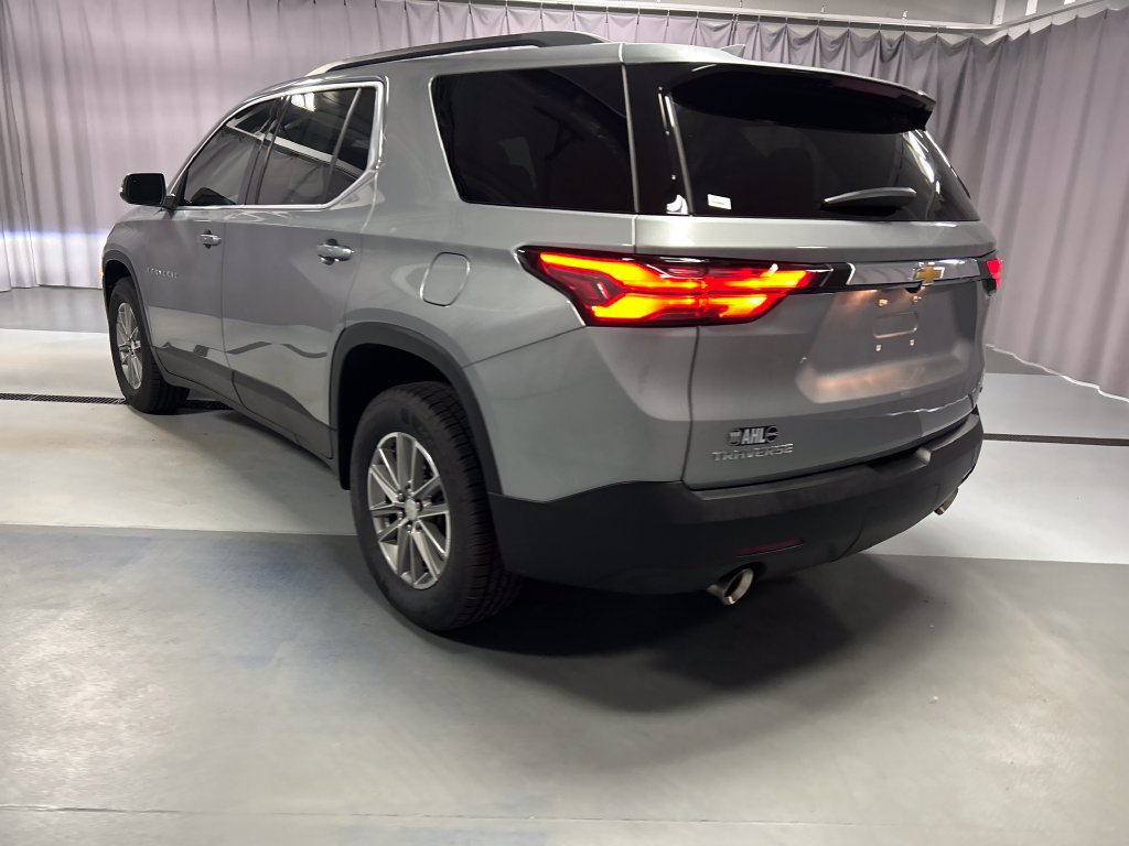 Used 2023 Chevrolet Traverse LT FWD image 5