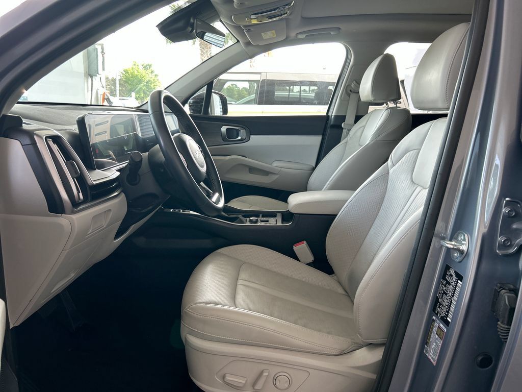 Used 2024 Kia Sorento X-Line EX AWD/4WD image 9