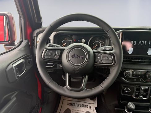 New 2025 Jeep Gladiator Sport image 12