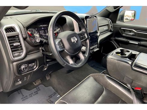 Used 2023 RAM 1500 Laramie AWD/4WD image 16