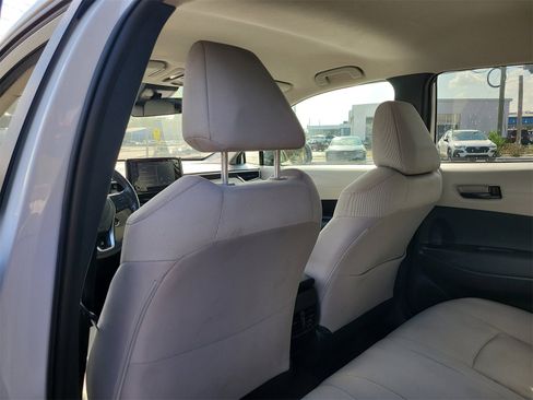 Used 2022 Toyota Corolla Cross LE image 13