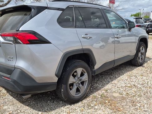 Used 2025 Toyota RAV4 XLE image 3