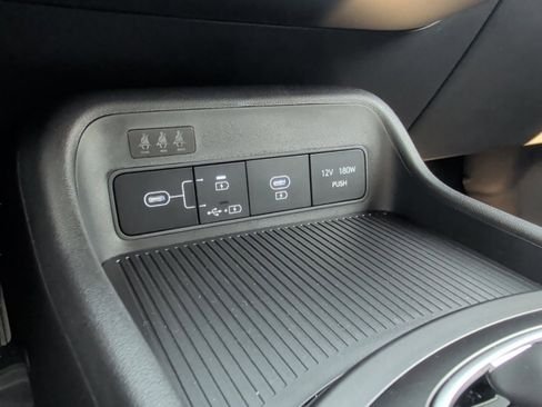 New 2026 Hyundai Kona SE image 17