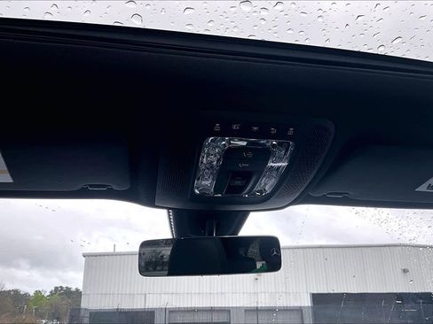 Certified 2021 Mercedes-Benz GLB 250 image 37