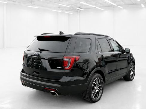 Used 2017 Ford Explorer Sport w/ Equipment Group 401A AWD/4WD image 6