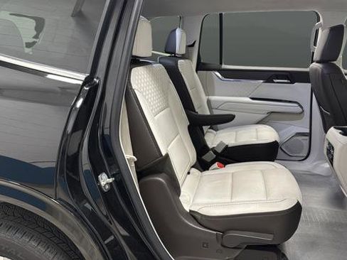 Used 2024 GMC Acadia Denali w/ Super Cruise Package AWD/4WD image 24