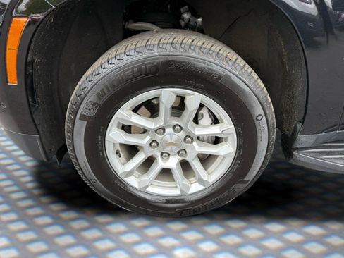 Used 2025 Chevrolet Tahoe LT AWD/4WD image 13