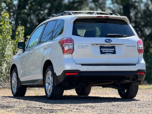 Used 2015 Subaru Forester 2.5i Limited AWD/4WD image 5