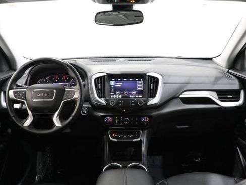 Used 2024 GMC Terrain SLT AWD/4WD image 13