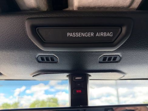 Used 2018 Jeep Wrangler Unlimited Rubicon AWD/4WD image 34