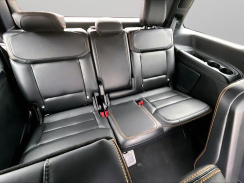 Used 2025 Ford Expedition Tremor AWD/4WD image 19