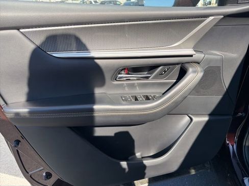 New 2025 MAZDA CX-90 Plug-In Hybrid w/ Premium Plus AWD/4WD image 18