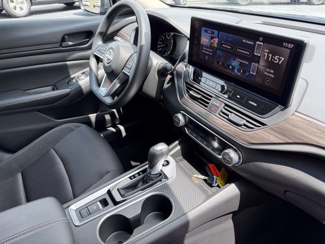 Used 2026 Nissan Altima 2.5 SV w/ SV Special Edition Package AWD/4WD image 28