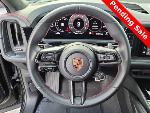 Used 2025 Porsche Cayenne GTS image 20