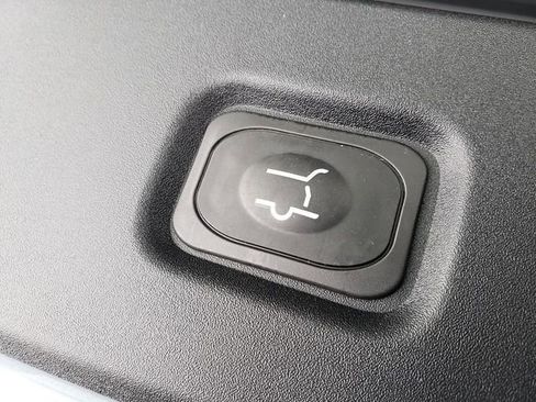 New 2025 Ford Expedition Active image 9