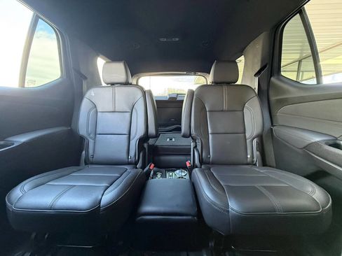 Used 2023 Chevrolet Traverse RS image 22