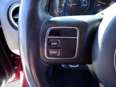 Used 2014 Jeep Patriot Latitude AWD/4WD image 14
