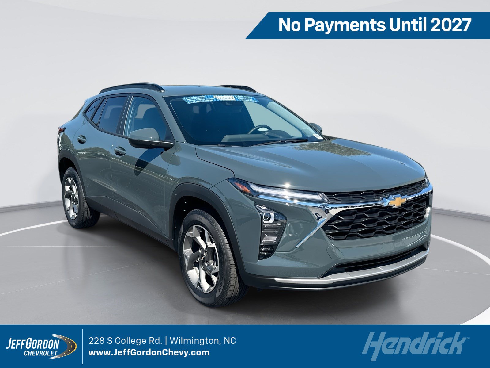 Used 2025 Chevrolet Trax LT w/ Driver Confidence Package FWD image 1