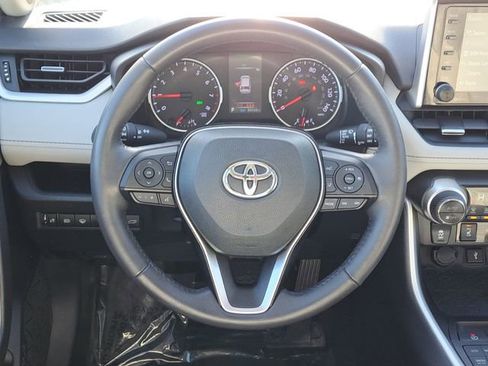 Used 2021 Toyota RAV4 XLE Premium AWD/4WD image 26