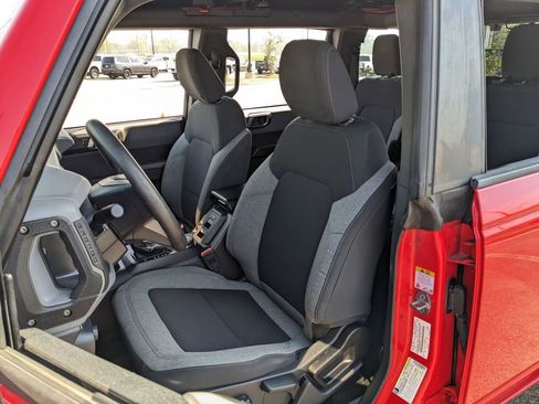 Used 2022 Ford Bronco 4-Door AWD/4WD image 33