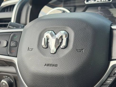 Used 2020 RAM 1500 Lone Star RWD image 25
