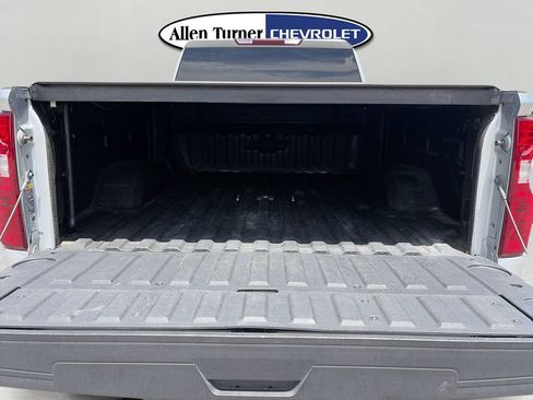 Used 2023 Chevrolet Silverado 2500 Custom w/ Custom Convenience Package AWD/4WD image 7
