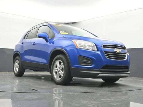 Used 2015 Chevrolet Trax LT w/ LT Plus Package AWD/4WD image 43
