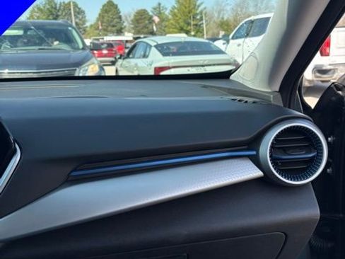 Used 2025 Chevrolet Trax LS w/ LS Convenience Package FWD image 29