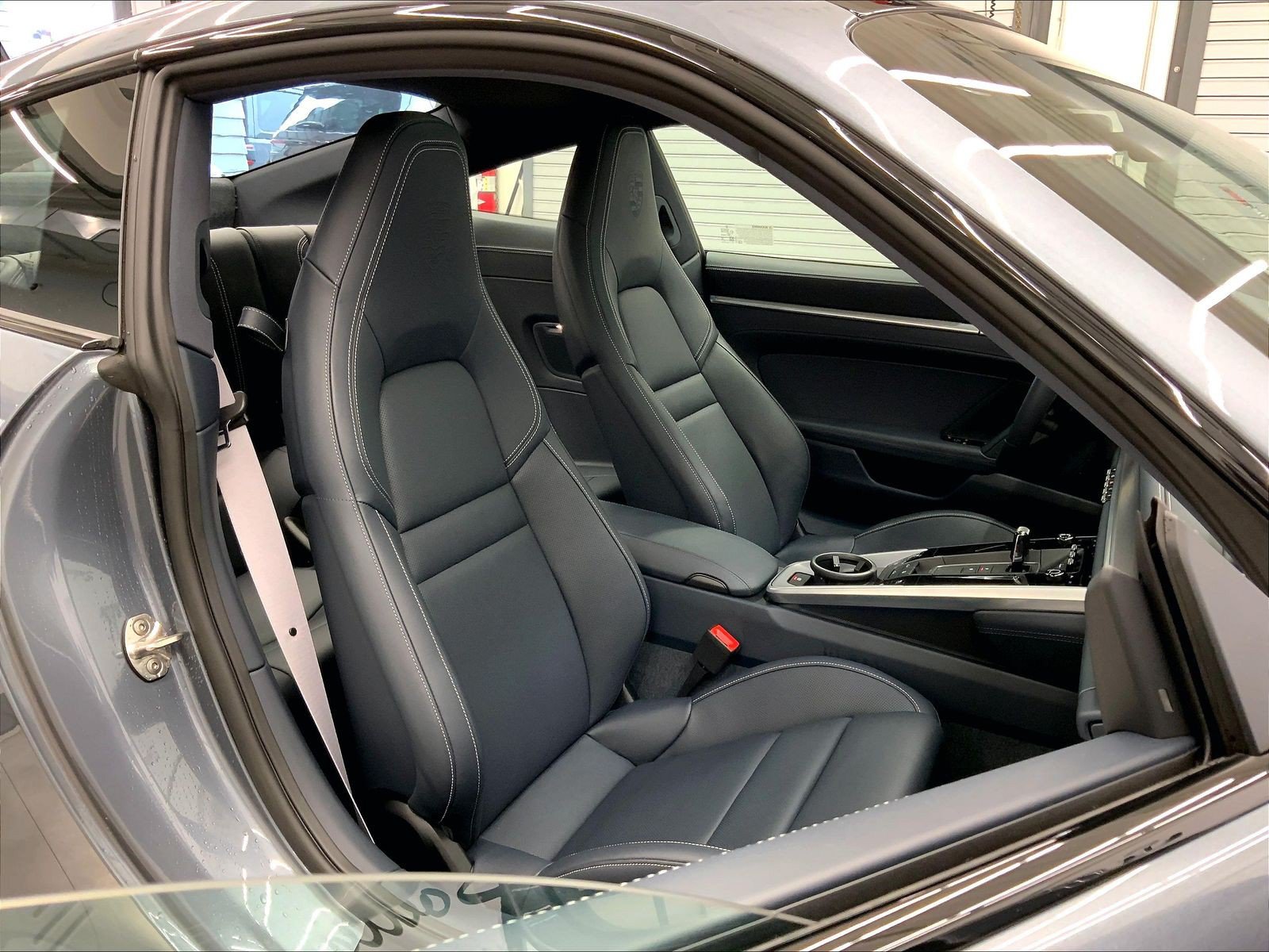 Used 2026 Porsche 911 Carrera RWD image 19